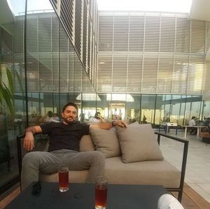 Meet your Posher, Alexis